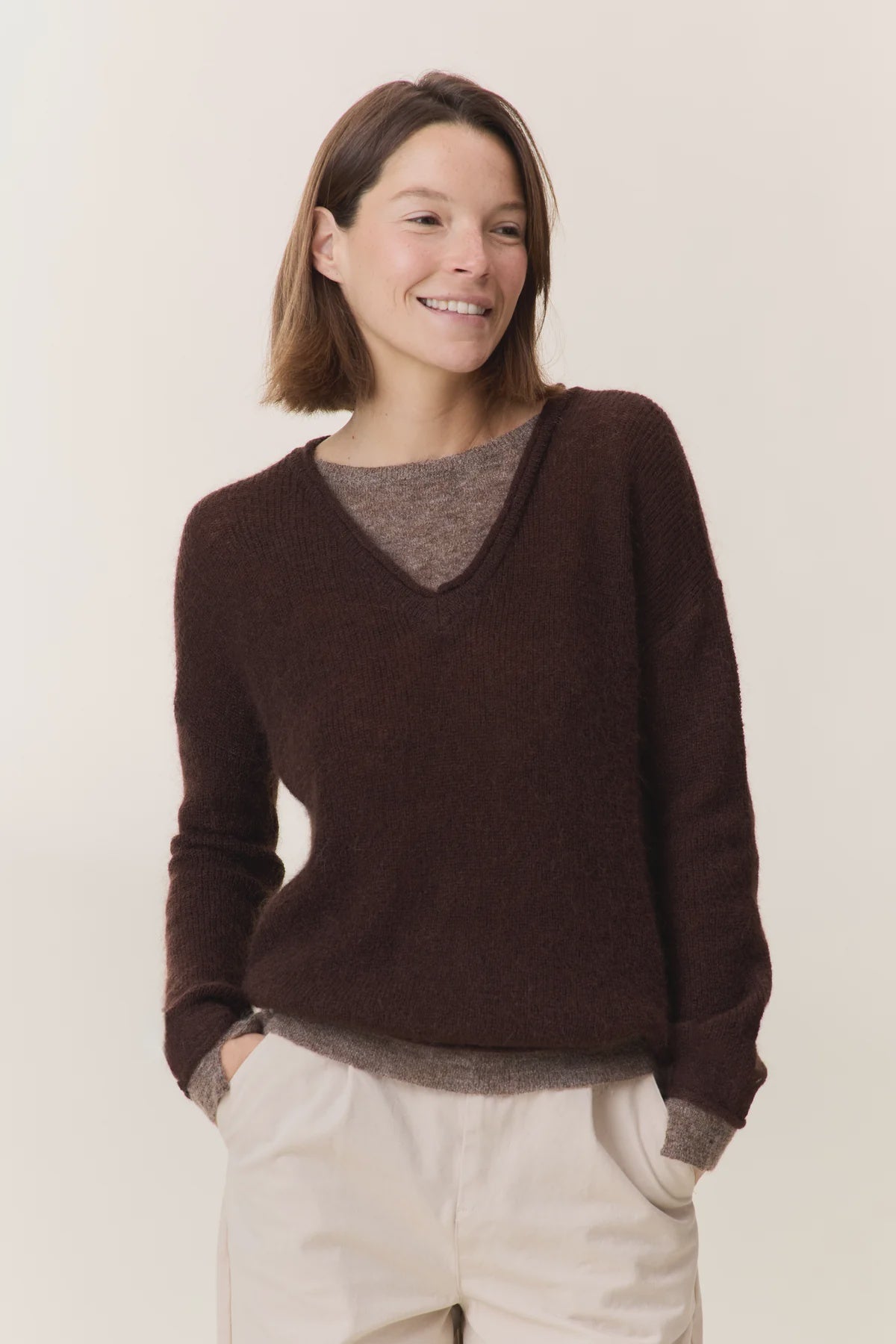 Leon &amp; Harper V Neck Milipe Dual Jersey - Brown
