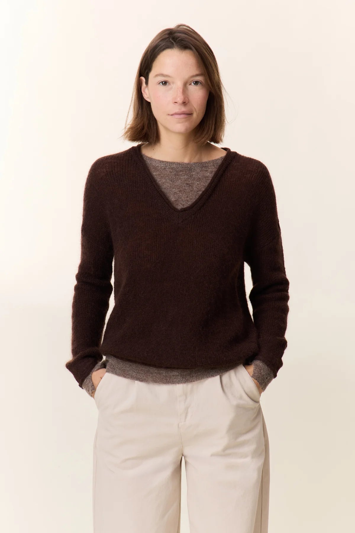Leon &amp; Harper V Neck Milipe Dual Jersey - Brown