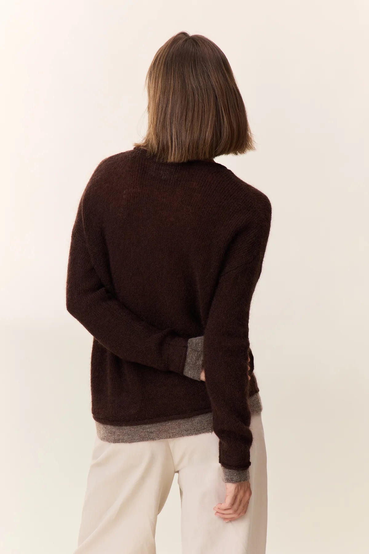 Leon &amp; Harper V Neck Milipe Dual Jersey - Brown